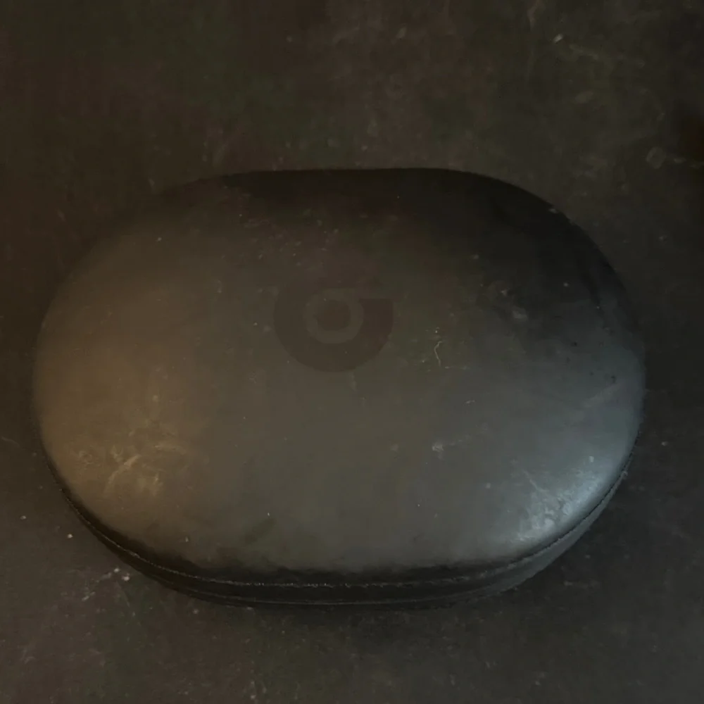 EUC Black Beats Headphone Case